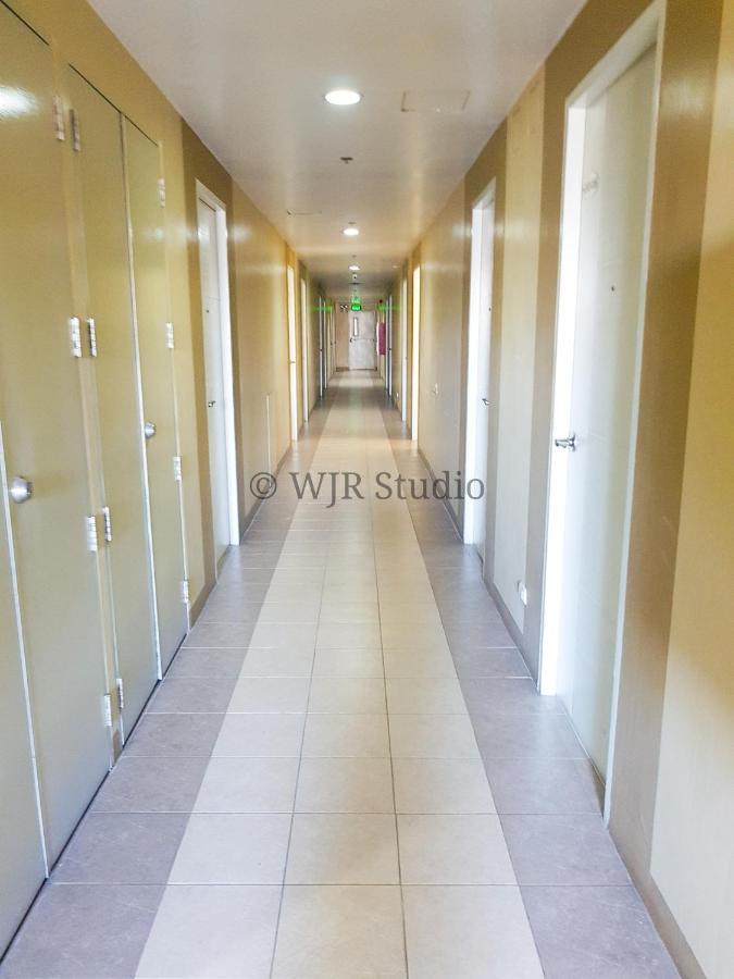 Апарт отель Centropolis King Bed Deluxe Muntinlupa City Экстерьер фото